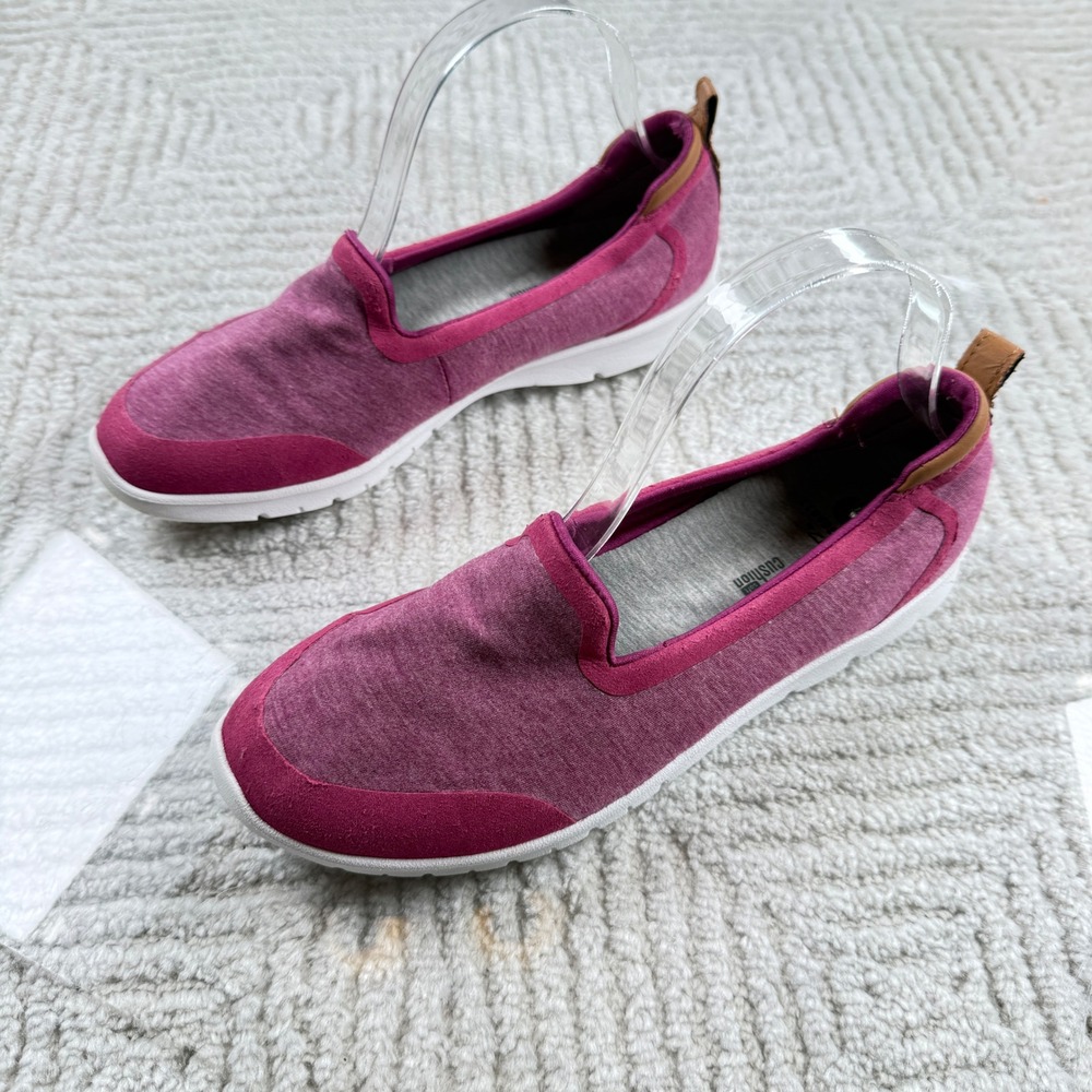 Clarks Cloudsteppers Slip On Loafers Womens 7.5 Berry Pink Cushion Soft Flats